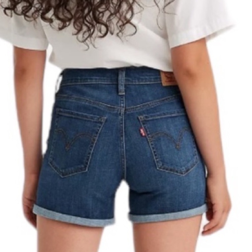 Denim jeans shorts New woman’s Levi’s Jean shorts midi 32